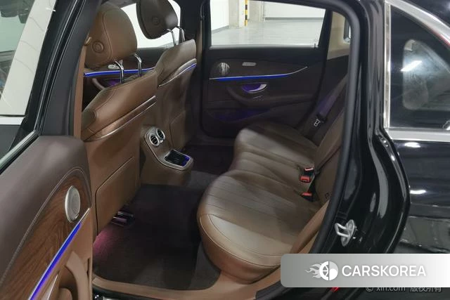 Mercedes-Benz E-class id 4297876 из Китая 9