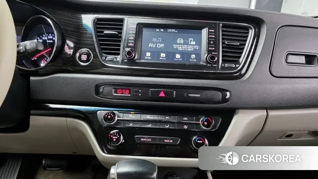 Kia The New Carnival id 3557840 из Кореи 9