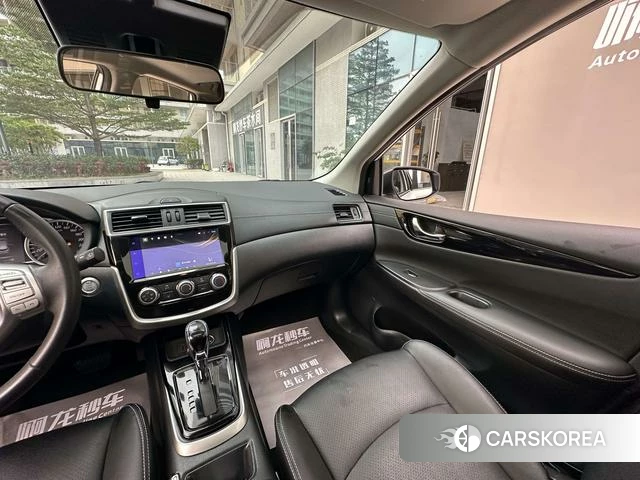 Nissan TIIDA id 4277390 из Китая 9