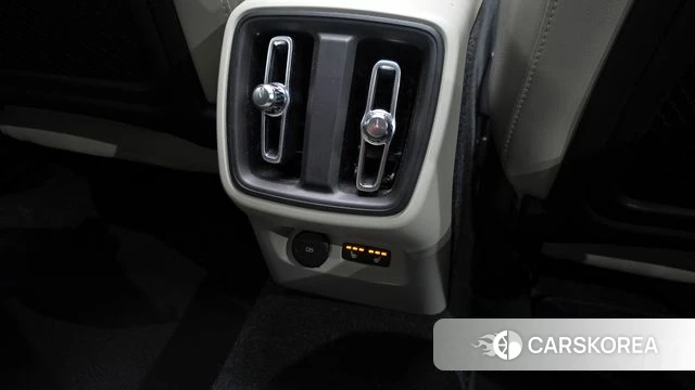 Volvo XC40 id 3805852 из Кореи 9