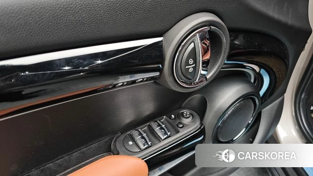 Mini Cooper S id 3940574 из Кореи 9