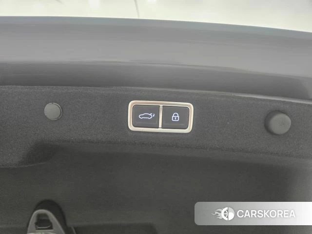 Hyundai Grandeur Hybrid (GN7) id 4336490 из Кореи 9