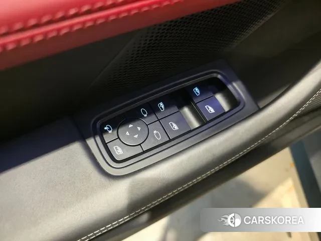 Porsche Taycan id 3591580 из Кореи 9