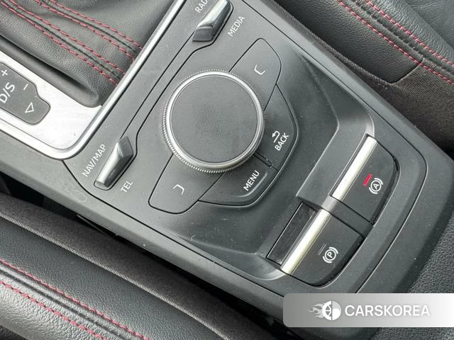 Audi Q2L id 4259324 из Китая 9