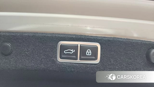 Hyundai Grandeur (GN7) id 4308886 из Кореи 9