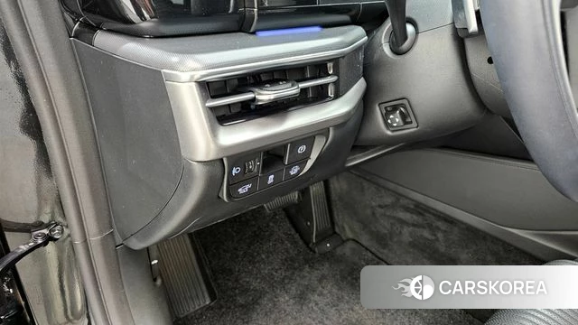 Hyundai Grandeur Hybrid (GN7) id 3786926 из Кореи 9