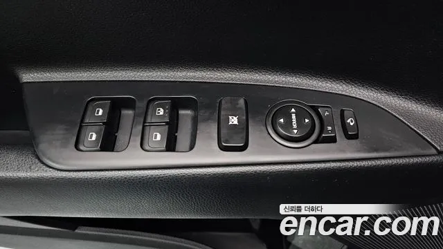 Kia Stonic id 2353666 из Кореи 9