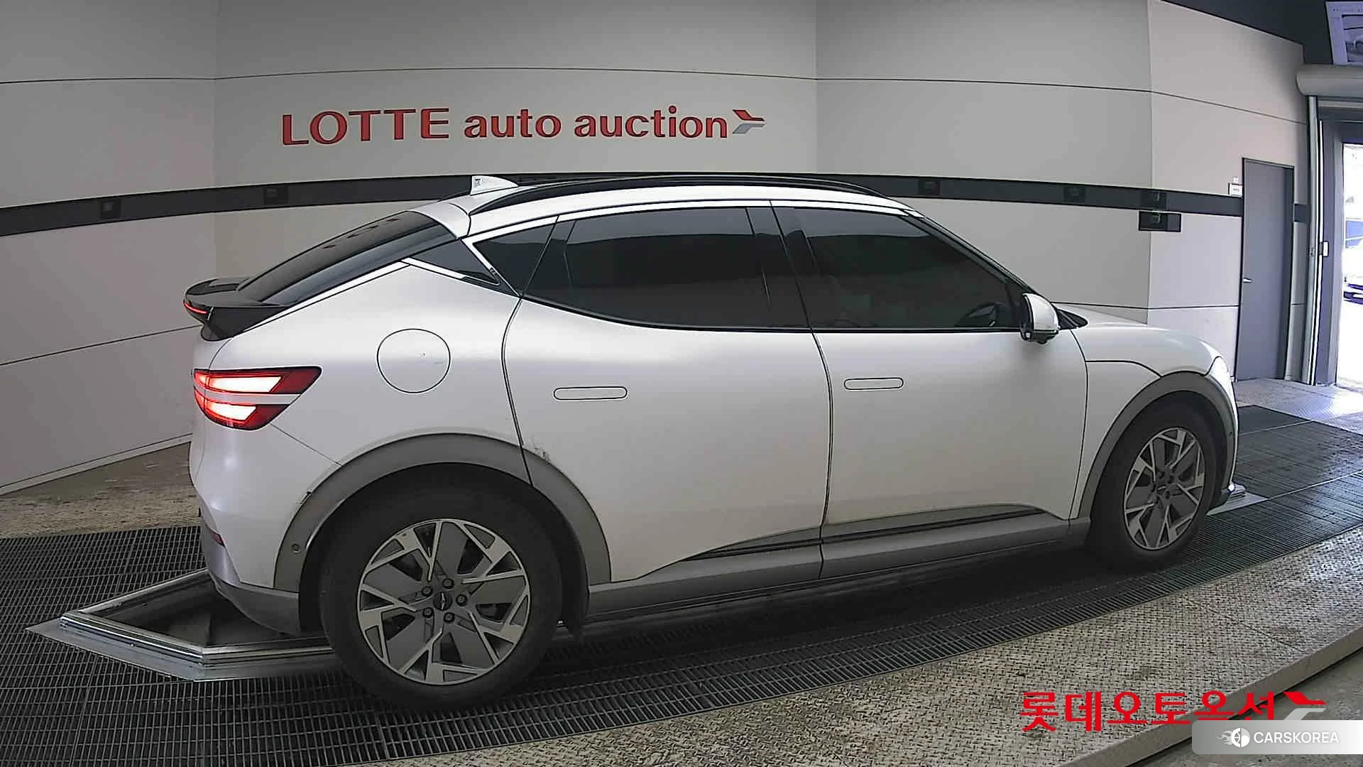 Hyundai GV60 id 3882074 из Кореи 9