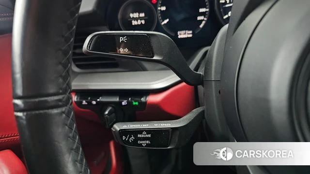 Porsche 911(992) id 4667234 из Кореи 9