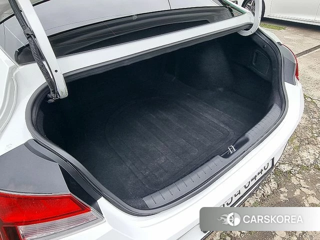 Hyundai Avante Hybrid (CN7) id 4540984 из Кореи 9