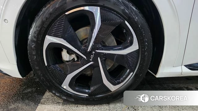 Kia EV6 id 4231123 из Кореи 9