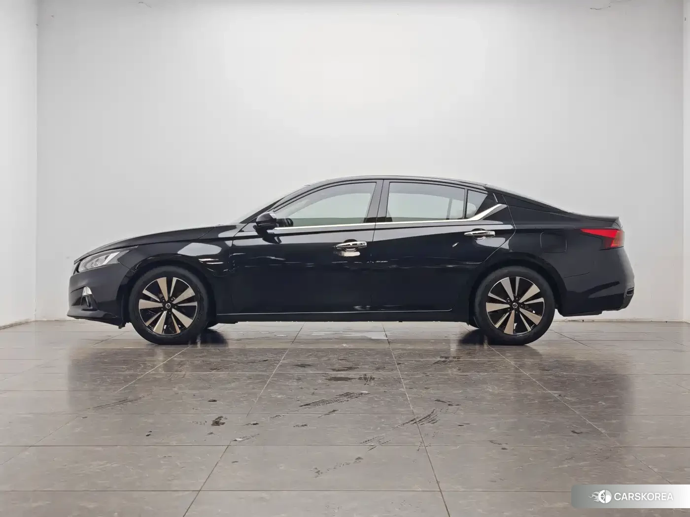 Nissan Altima id 4649389 из Китая 9