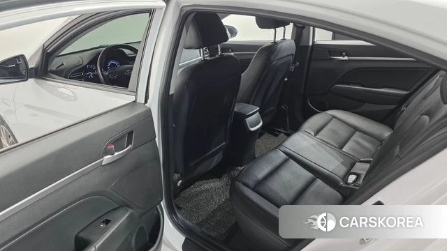 Hyundai The New Avante AD id 4384712 из Кореи 9