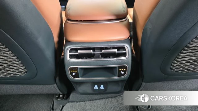 Genesis GV70 id 4847389 из Кореи 9