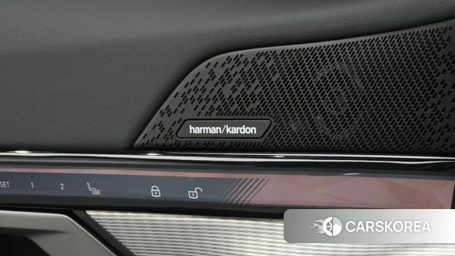 BMW 5 Series (G60) id 3909253 из Кореи 9