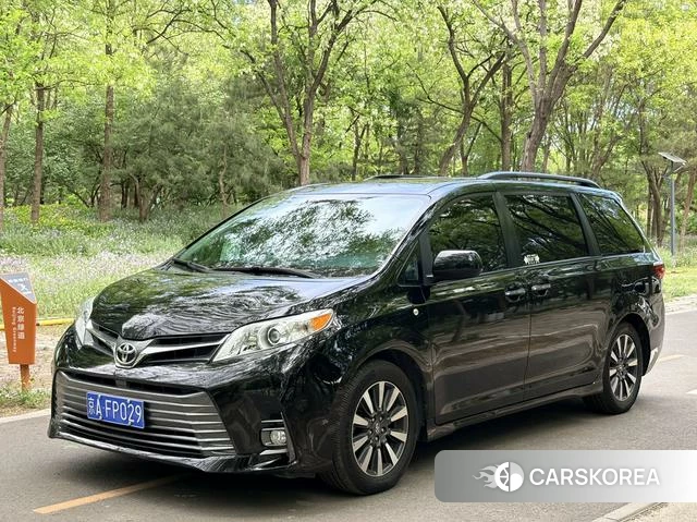 Toyota Sienna id 4253475 из Китая 9