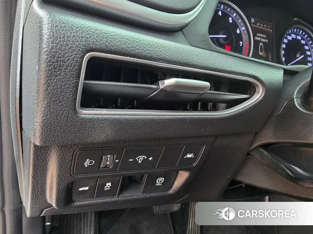 Hyundai Sonata (DN8) id 3340890 из Кореи 9