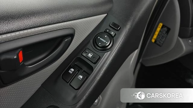 Hyundai The New Grand Starex id 4520040 из Кореи 9