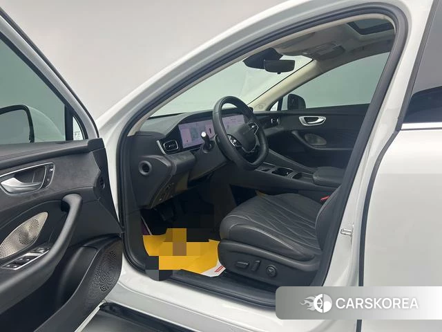 Roewe D7 EV id 4213905 из Китая 9