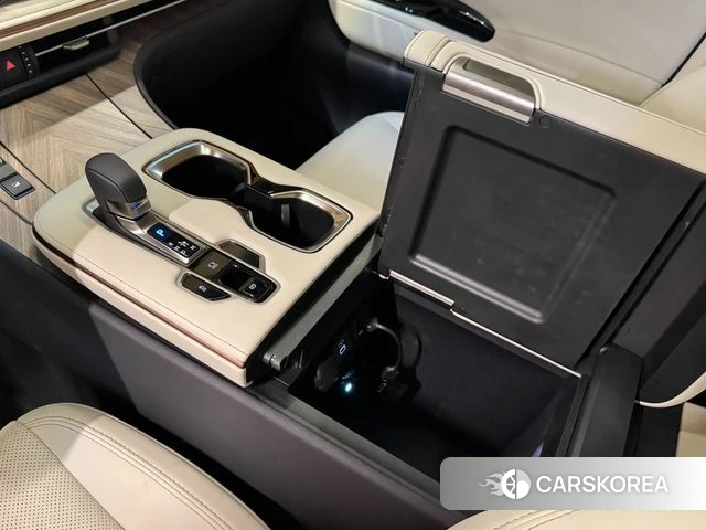 Lexus LM Second Generation id 4342585 из Кореи 9