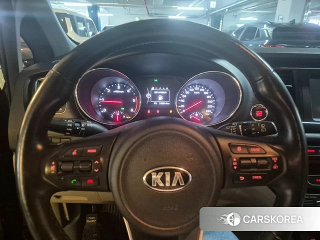 Kia All New Carnival id 3912086 из Кореи 9