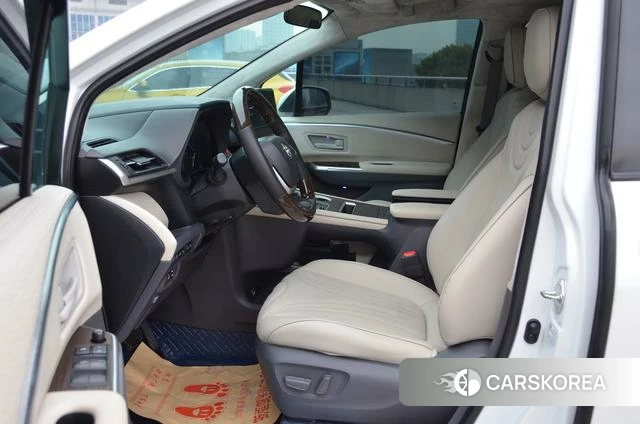 Toyota Saina id 4276040 из Китая 9