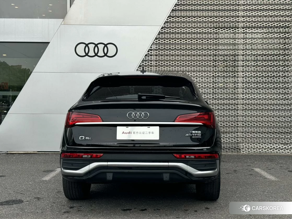 Audi Q5L Sportback id 4513721 из Китая 9