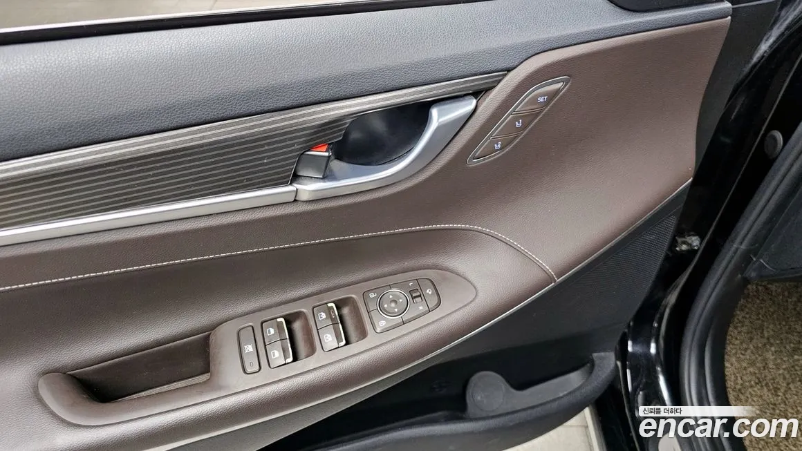 Hyundai Grandeur IG id 1955801 из Кореи 9