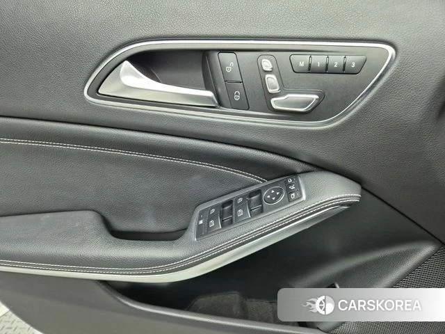 Mercedes-Benz GLA-Class X156 id 4483112 из Кореи 9