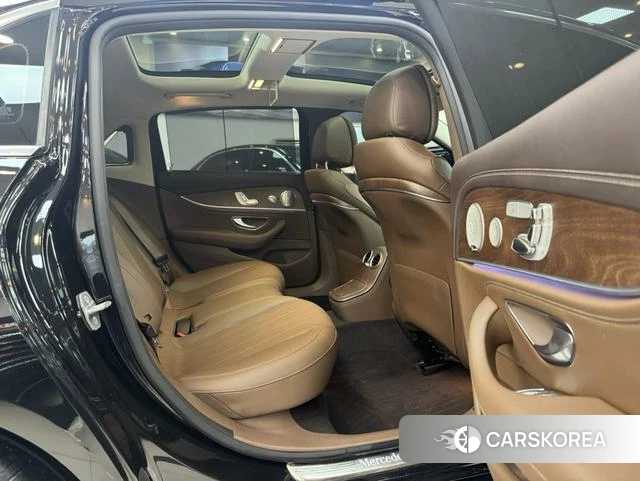 Mercedes-Benz E-class id 4334879 из Китая 9