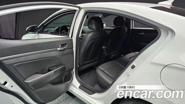 Hyundai Avante AD id 2870703 из Кореи 9