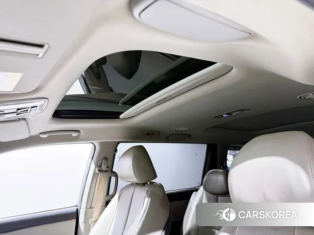 Kia All New Carnival id 3520510 из Кореи 9