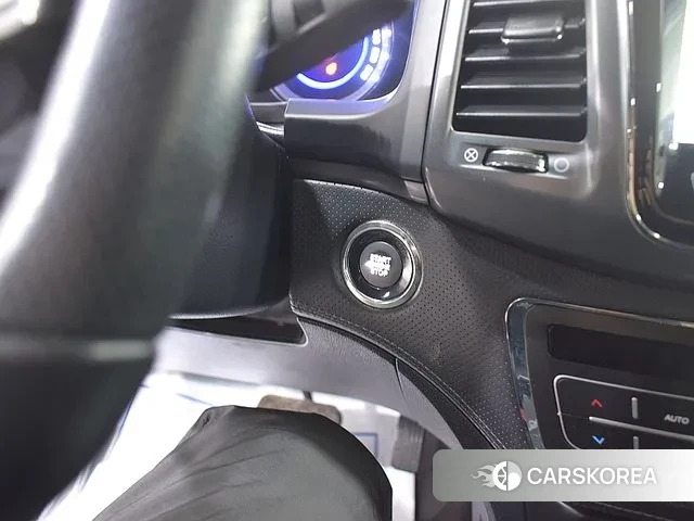 Ssangyong The New Rexton Sports Cannes id 3572911 из Кореи 9