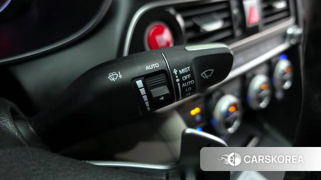 Genesis G70 id 3936585 из Кореи 9