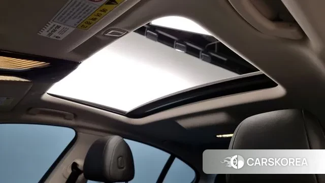 BMW 5 Series (G30) id 3188496 из Кореи 9