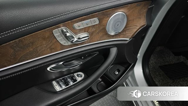 Mercedes-Benz E-Class W213 id 4502805 из Кореи 9