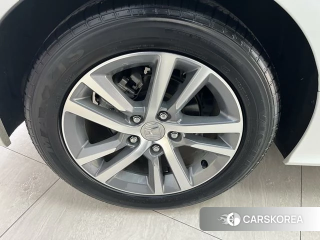 Honda Civic id 4263382 из Китая 9