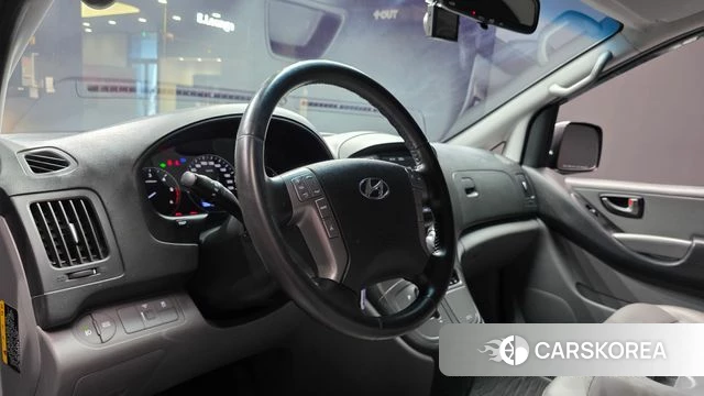Hyundai The New Grand Starex id 4446939 из Кореи 9