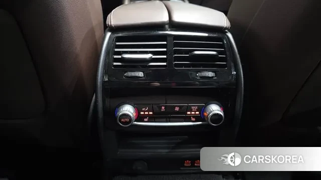 BMW 5 Series (G30) id 3432207 из Кореи 9