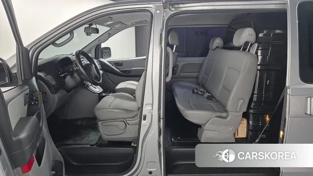 Hyundai The New Grand Starex id 3697966 из Кореи 9