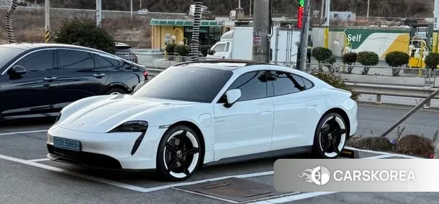 Porsche Taycan id 3685964 из Кореи 9