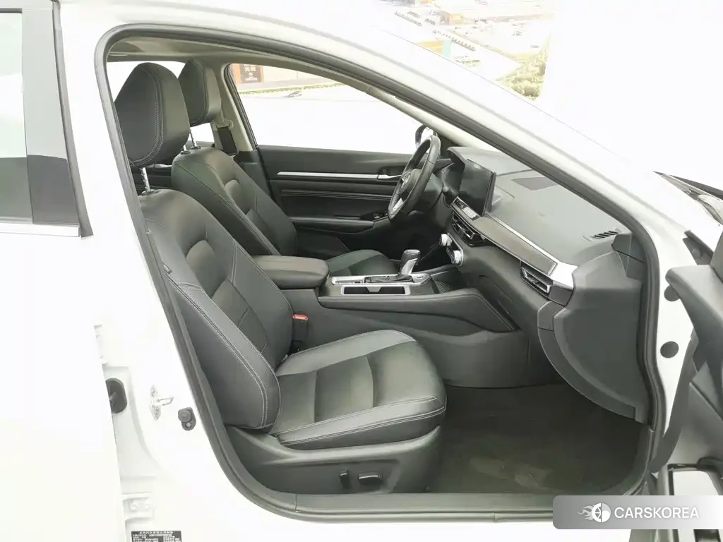 Nissan Teana id 4570442 из Китая 9