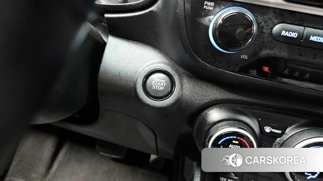 Hyundai Venue id 3954646 из Кореи 9