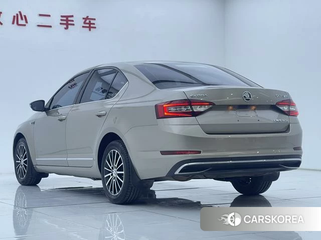 Skoda Octavia id 4253274 из Китая 9