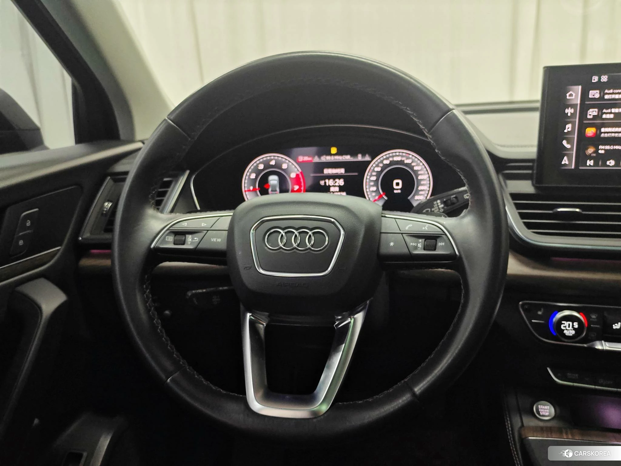 Audi Q5L id 4453011 из Китая 9
