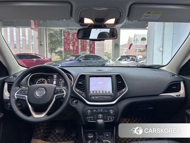 Jeep Free light id 4216893 из Китая 9