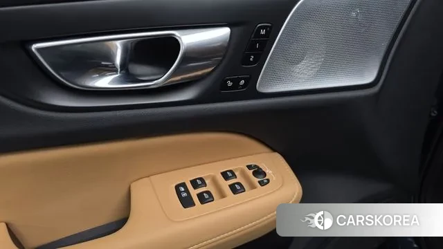 Volvo V60 Cross-Country 2nd Generation id 3670426 из Кореи 9