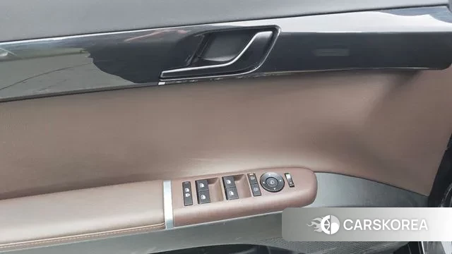 Hyundai Grandeur Hybrid (GN7) id 3615061 из Кореи 9