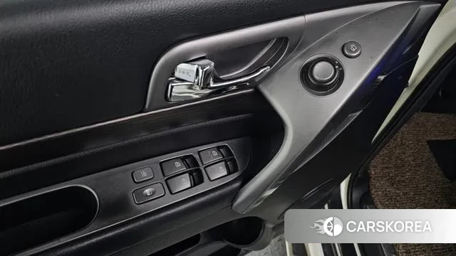 Ssangyong Korando Turismo id 3536291 из Кореи 9