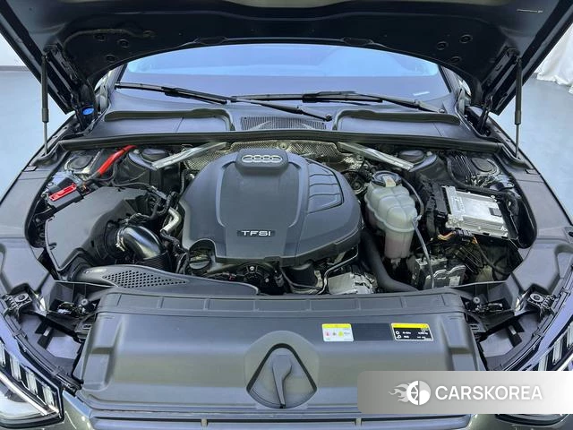 Audi A4L id 4228471 из Китая 9